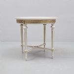 1316 3348 COFFEE TABLE